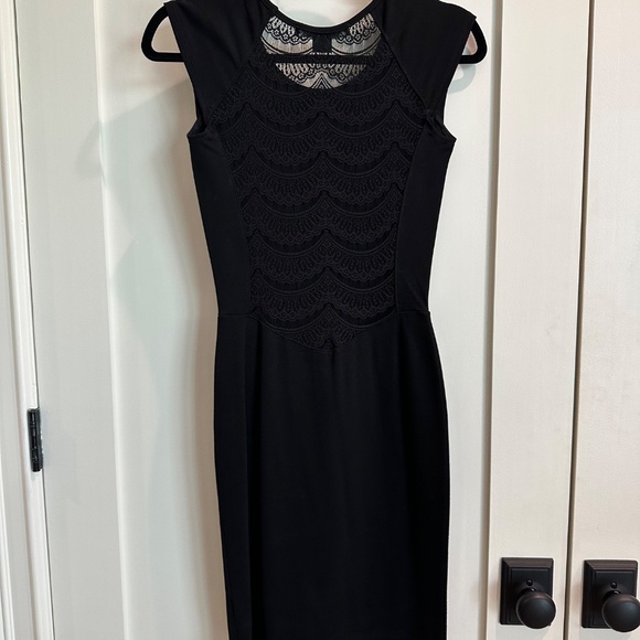 French Connection Midi Dress with Lace Back, size 6 - Picture 3 of 4